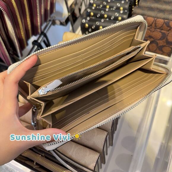 NWT Coach Long Zip Around Wallet With Star Print CCL38 Chalk Silver - Picture 4 of 8